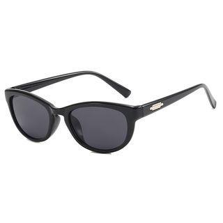Vintage Sunglasses Black Frame – Lens – Dark Gray