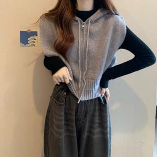 Plain Hood Zip Sweater Vest Long-Sleeve Mock Neck Plain Top – Vest – Gray Plain Hood Zip Sweater Vest Long-Sleeve Mock Neck Plain Top – Vest – Gray