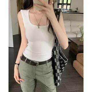 Scoop-Neck Plain Tank Top White Scoop-Neck Plain Tank Top White