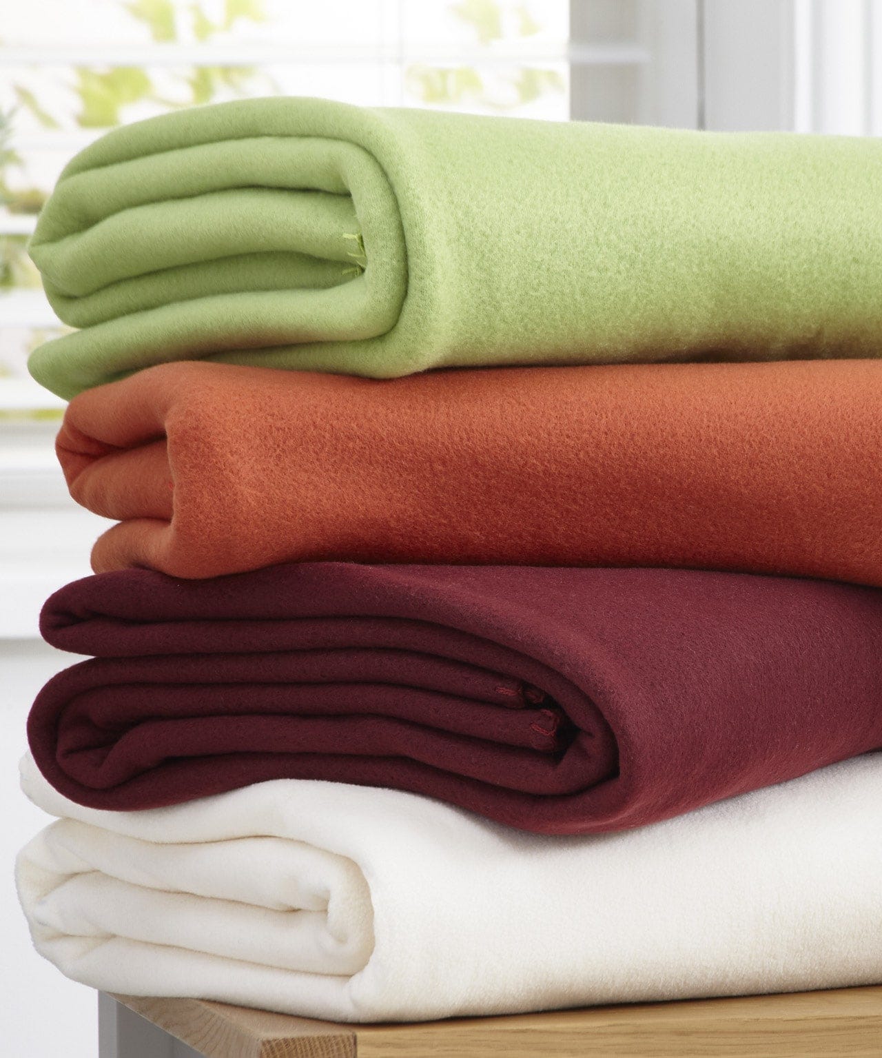 Damart Pack of Plain Fleece Throws Damart Pack of Plain Fleece Throws