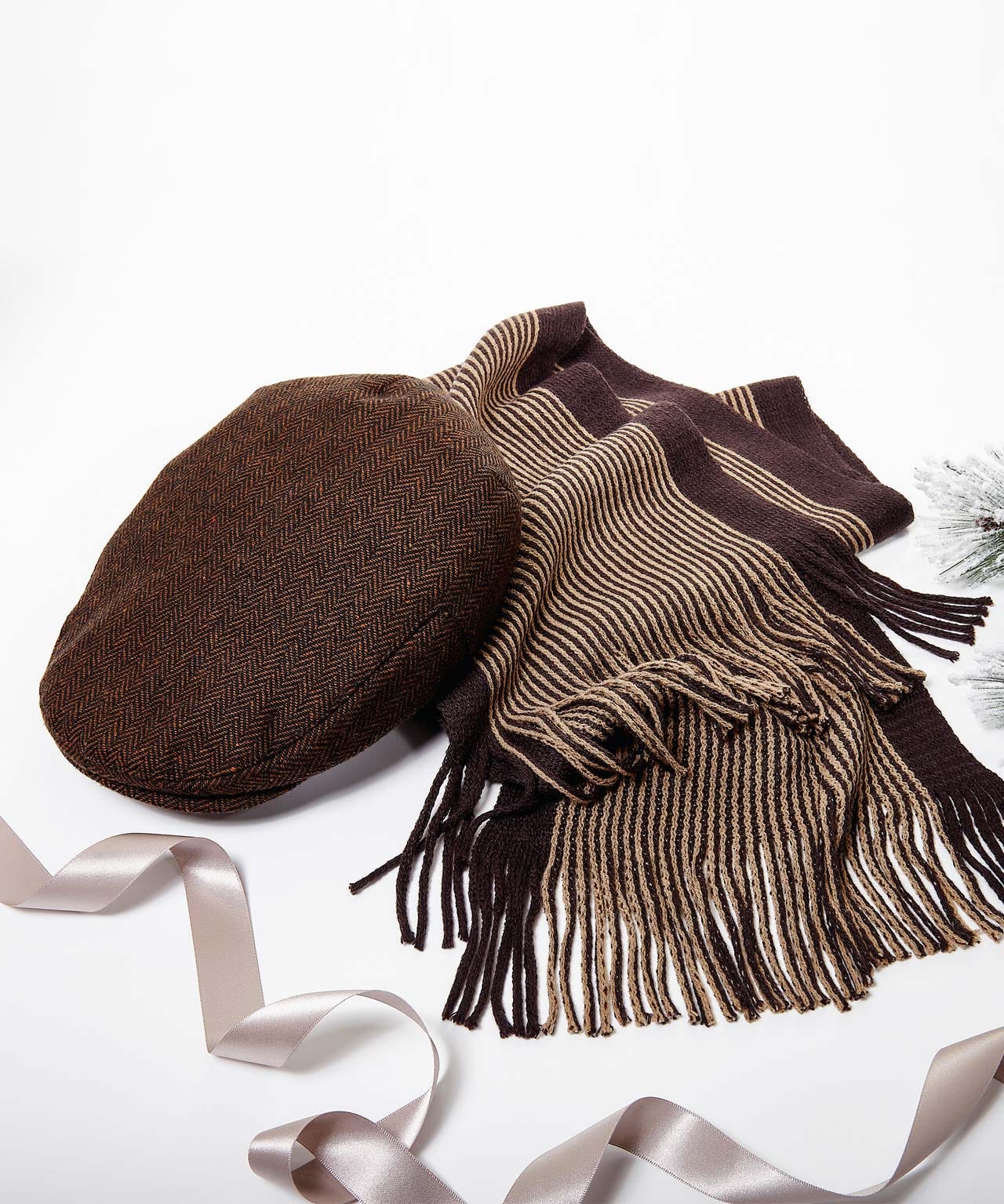 Damart Flat Cap and Scarf Set Damart Flat Cap and Scarf Set