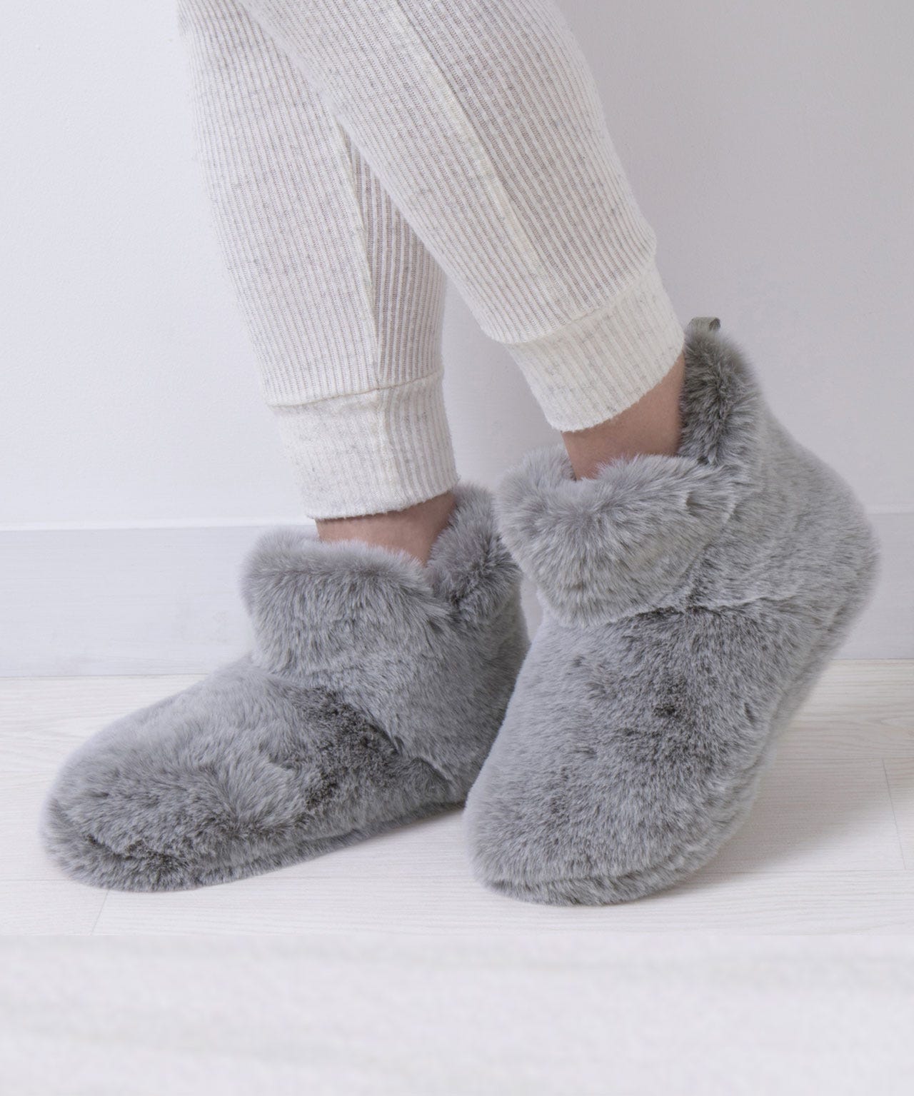 Damart Totes Ladies Faux Fur Boot Slippers Damart Totes Ladies Faux Fur Boot Slippers