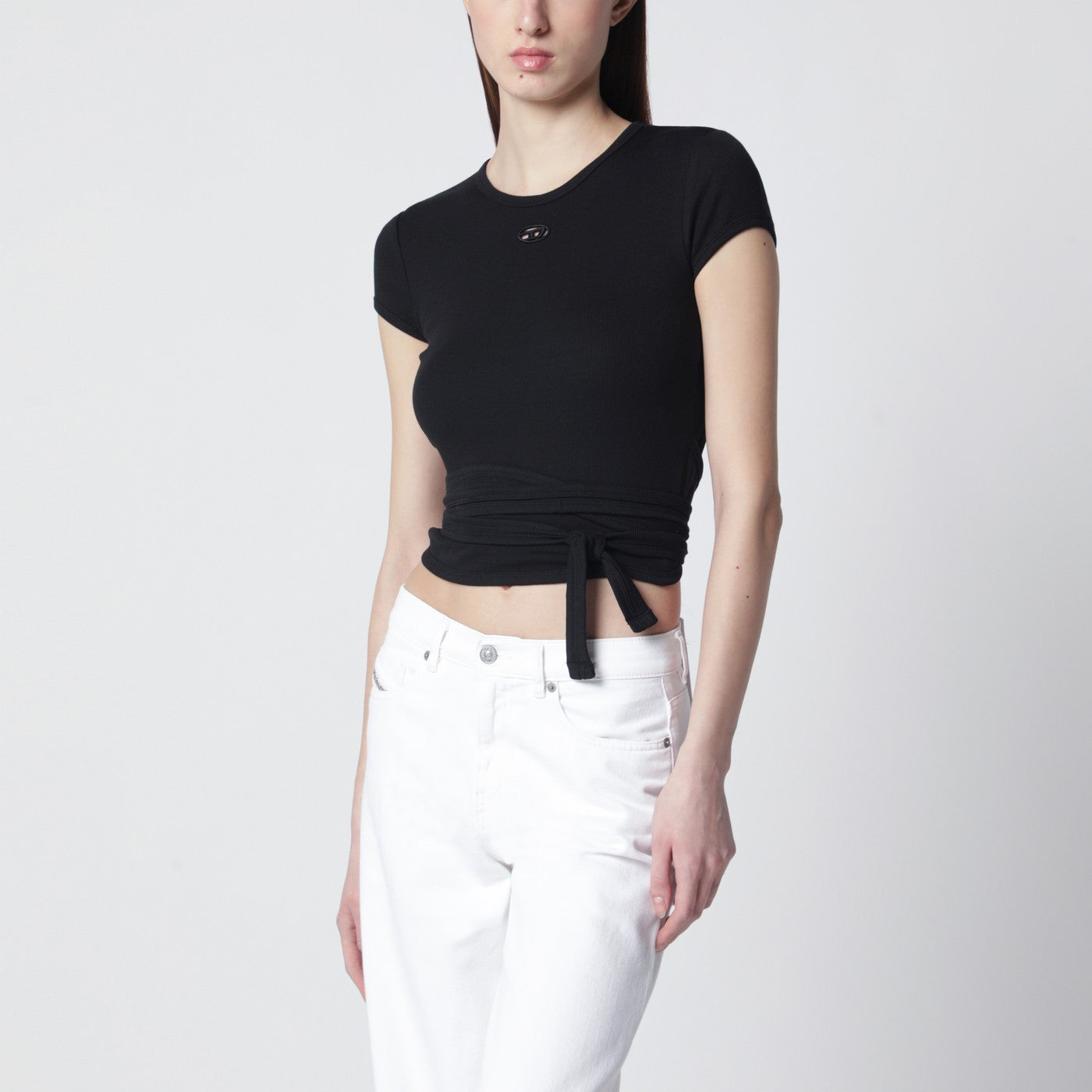 Black cropped shirt with crossed ribbon