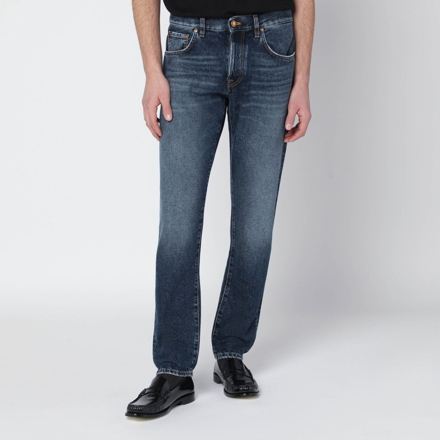 Blue washed jeans Blue washed jeans