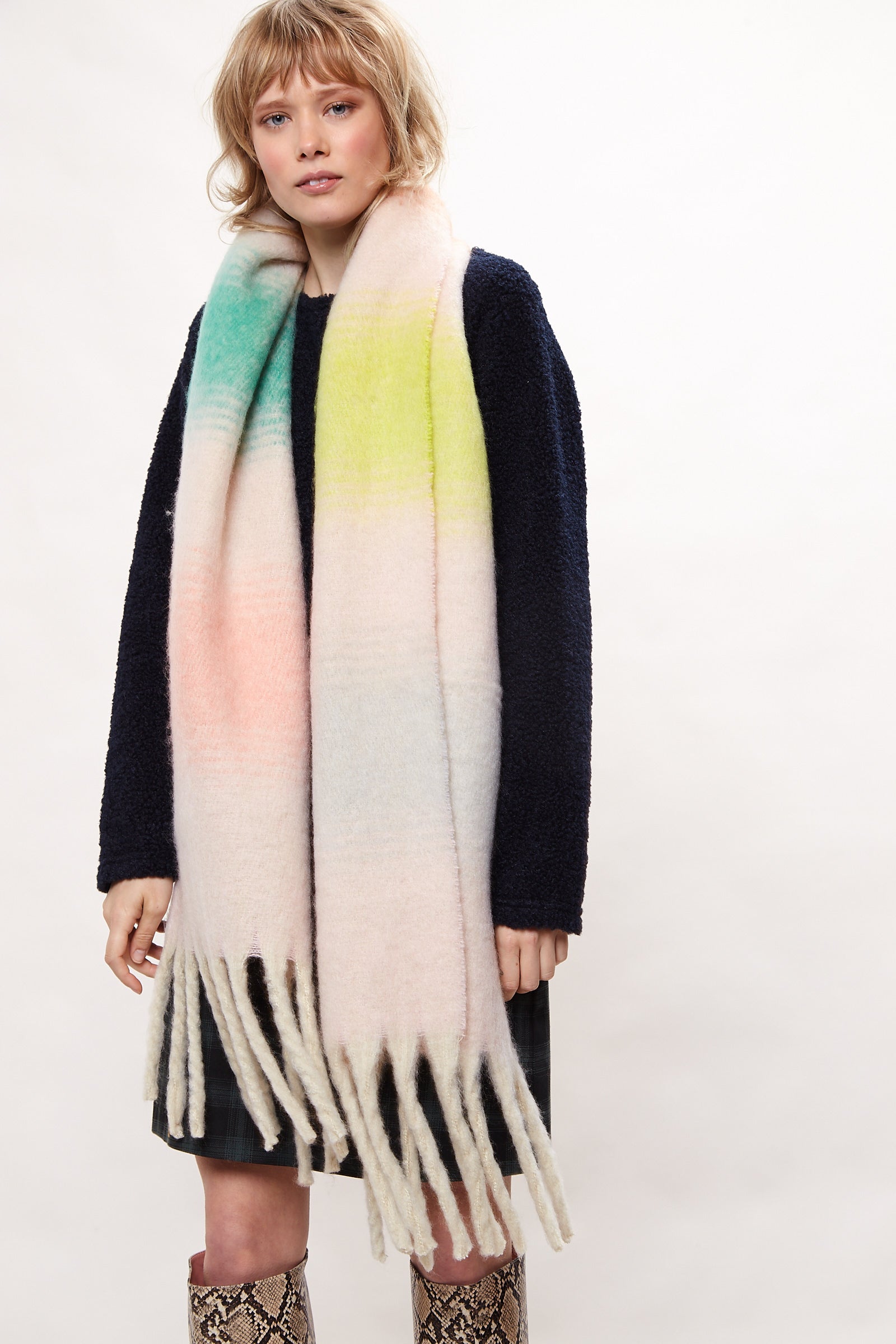 Louche Ciara Cosy Fluffy Striped Tassel Scarf – Pink Louche Ciara Cosy Fluffy Striped Tassel Scarf – Pink