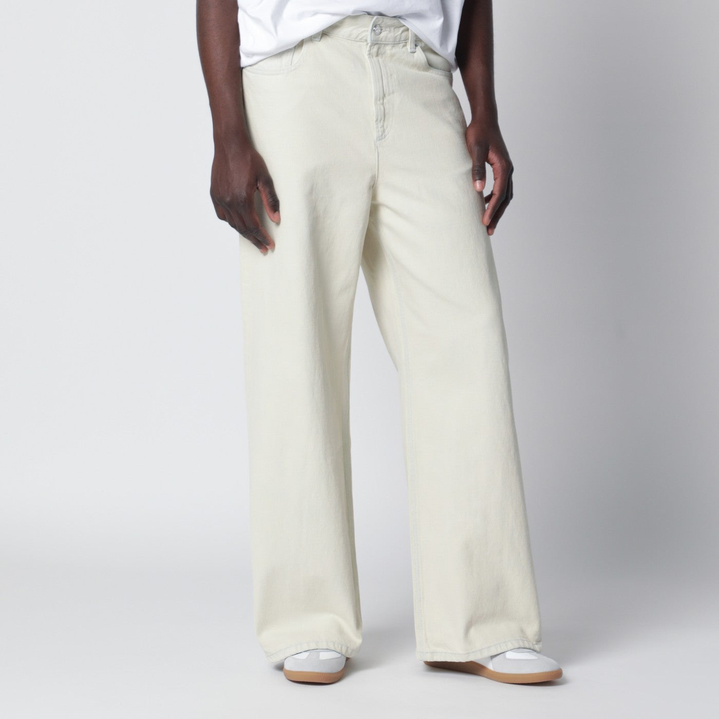 Wide-leg light blue bleached jeans Wide-leg light blue bleached jeans