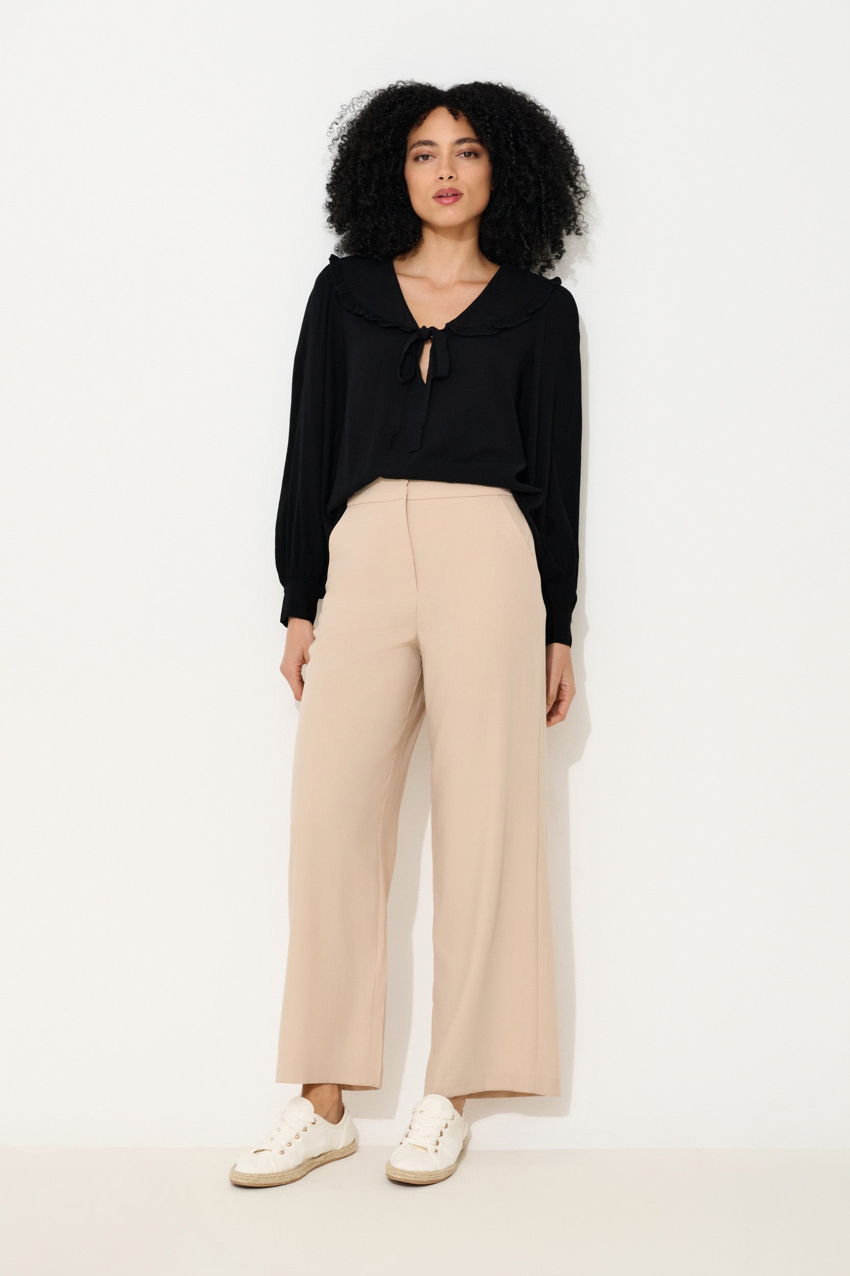 Elina Wide Leg Cropped Trousers Elina Wide Leg Cropped Trousers
