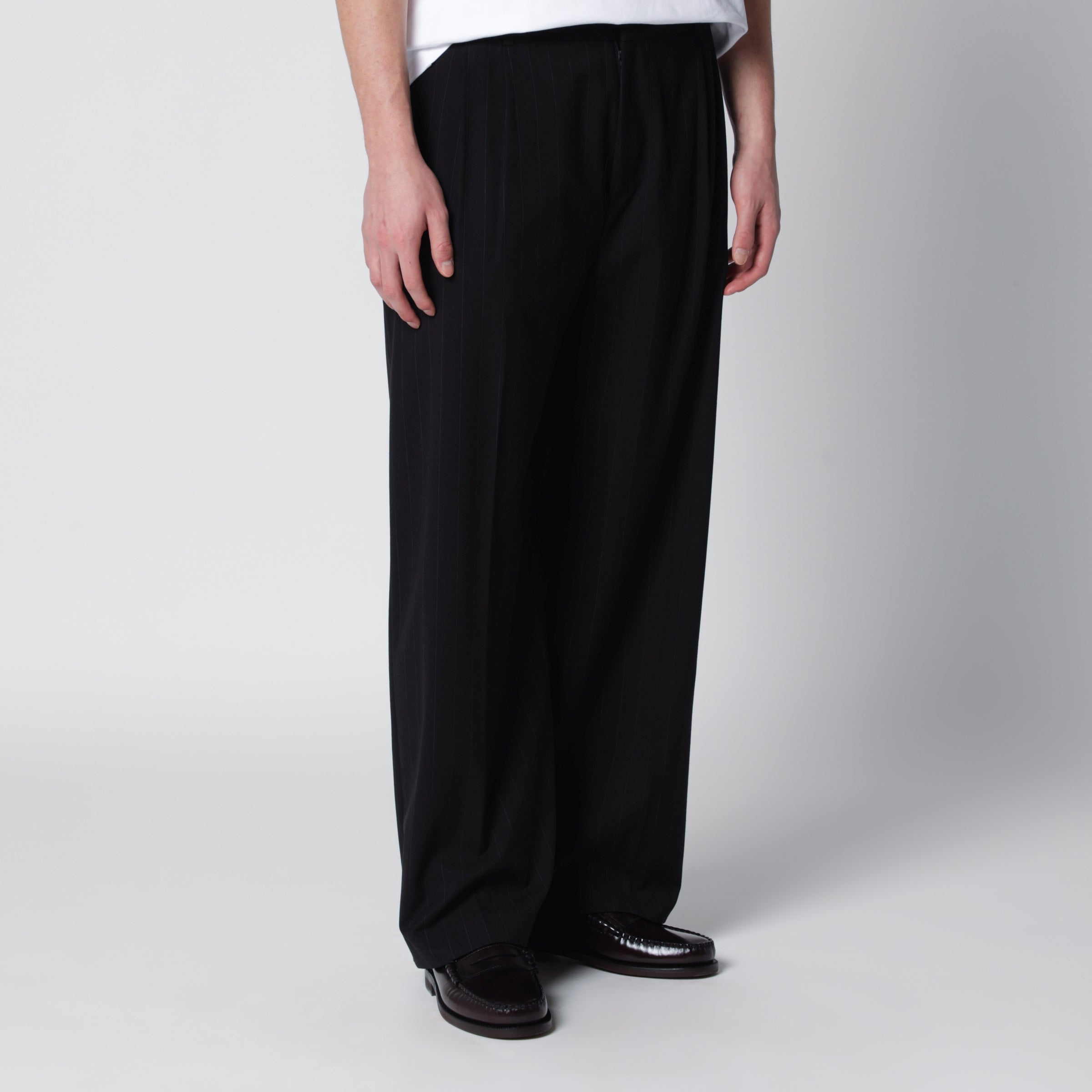 Black pinstriped Inno trousers in viscose blend Black pinstriped Inno trousers in viscose blend