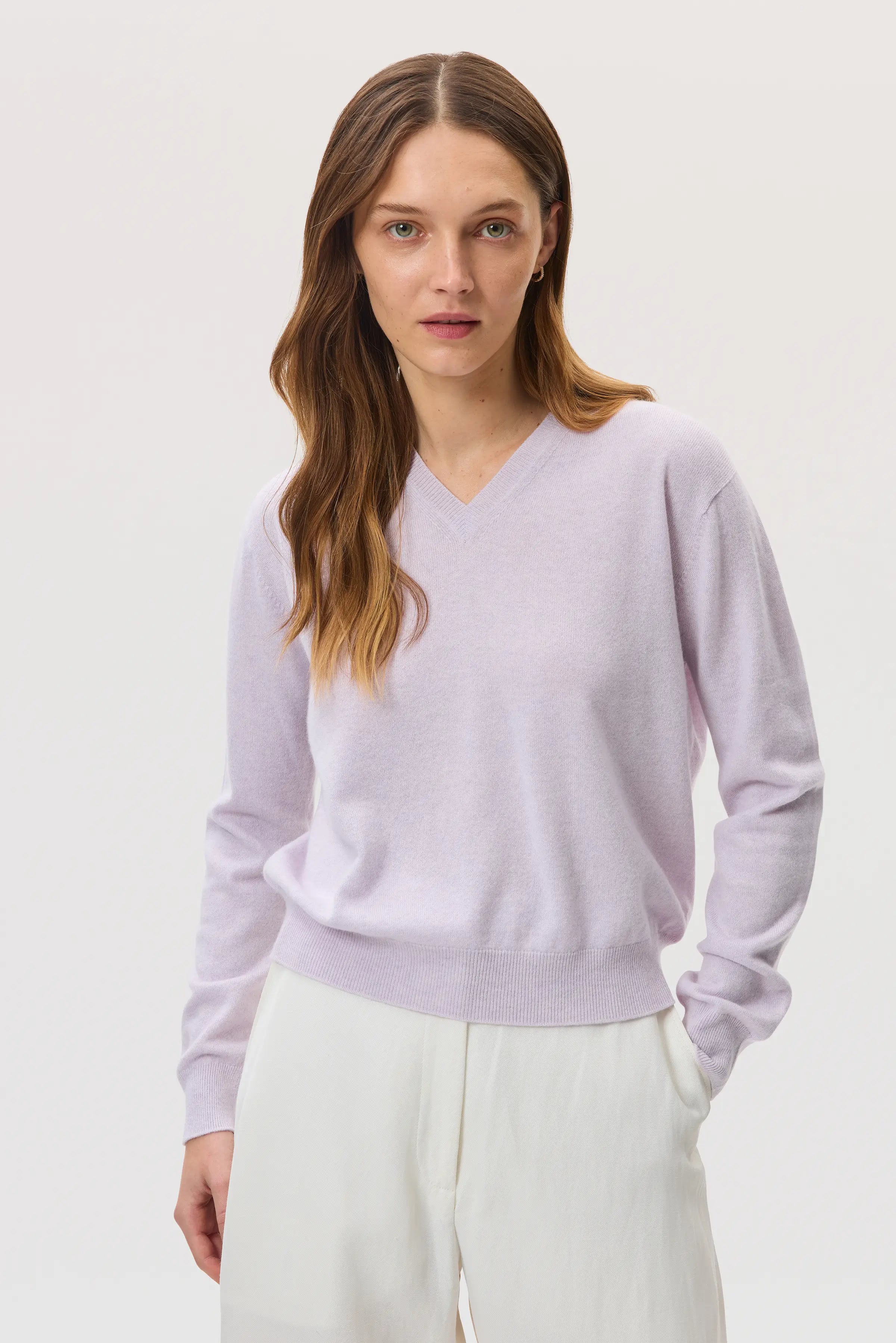 Classic Cashmere V Neck Light Purple Jumper Classic Cashmere V Neck Light Purple Jumper