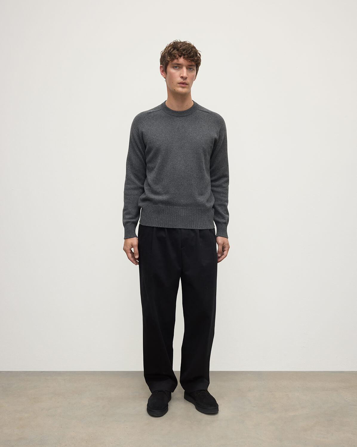 Superfine Merino Relaxed Dark Grey Jumper Superfine Merino Relaxed Dark Grey Jumper
