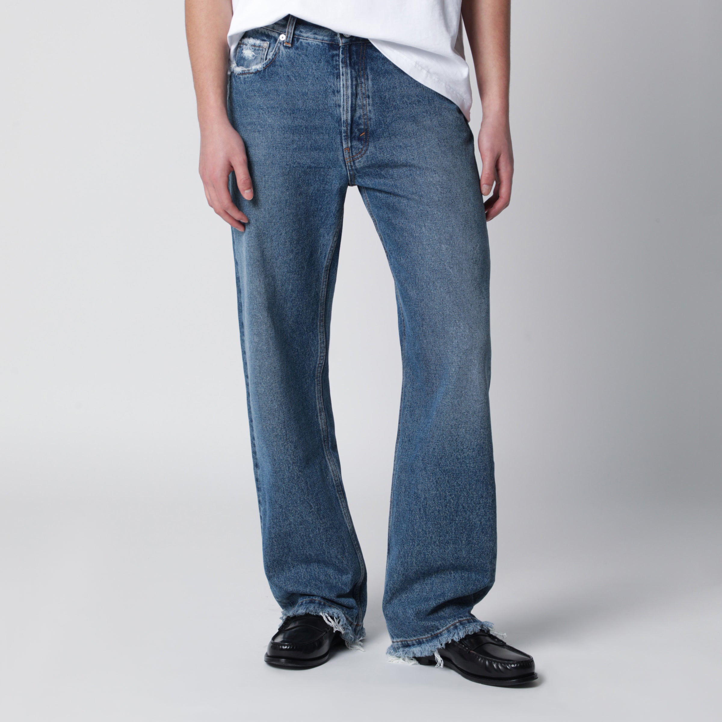 Frayed Cut jeans with fringed pockets Frayed Cut jeans with fringed pockets