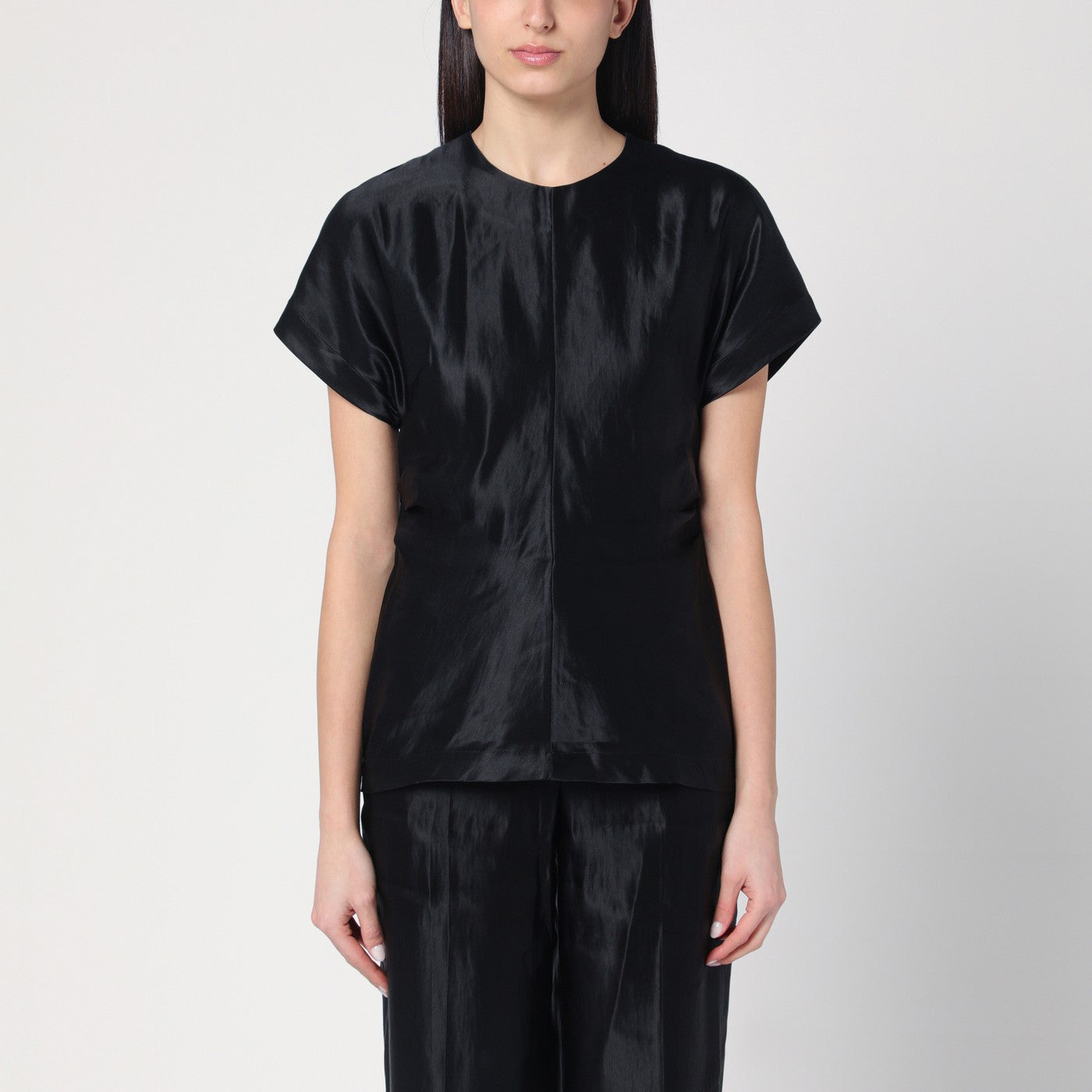 Black shirt in linen and silk