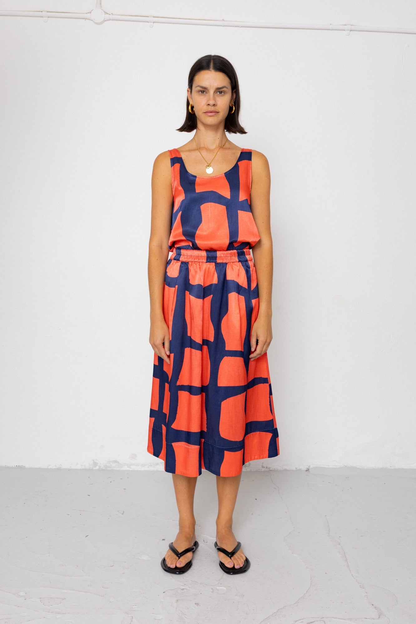 Pleated Scoop Back Vest – Abstract Block Print Navy Pleated Scoop Back Vest – Abstract Block Print Navy