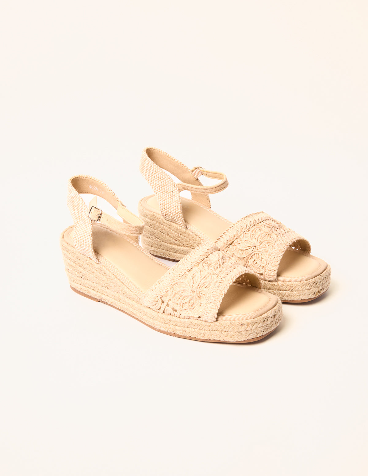 Broderie Detail Platform Sandals – BEIGE Broderie Detail Platform Sandals – BEIGE
