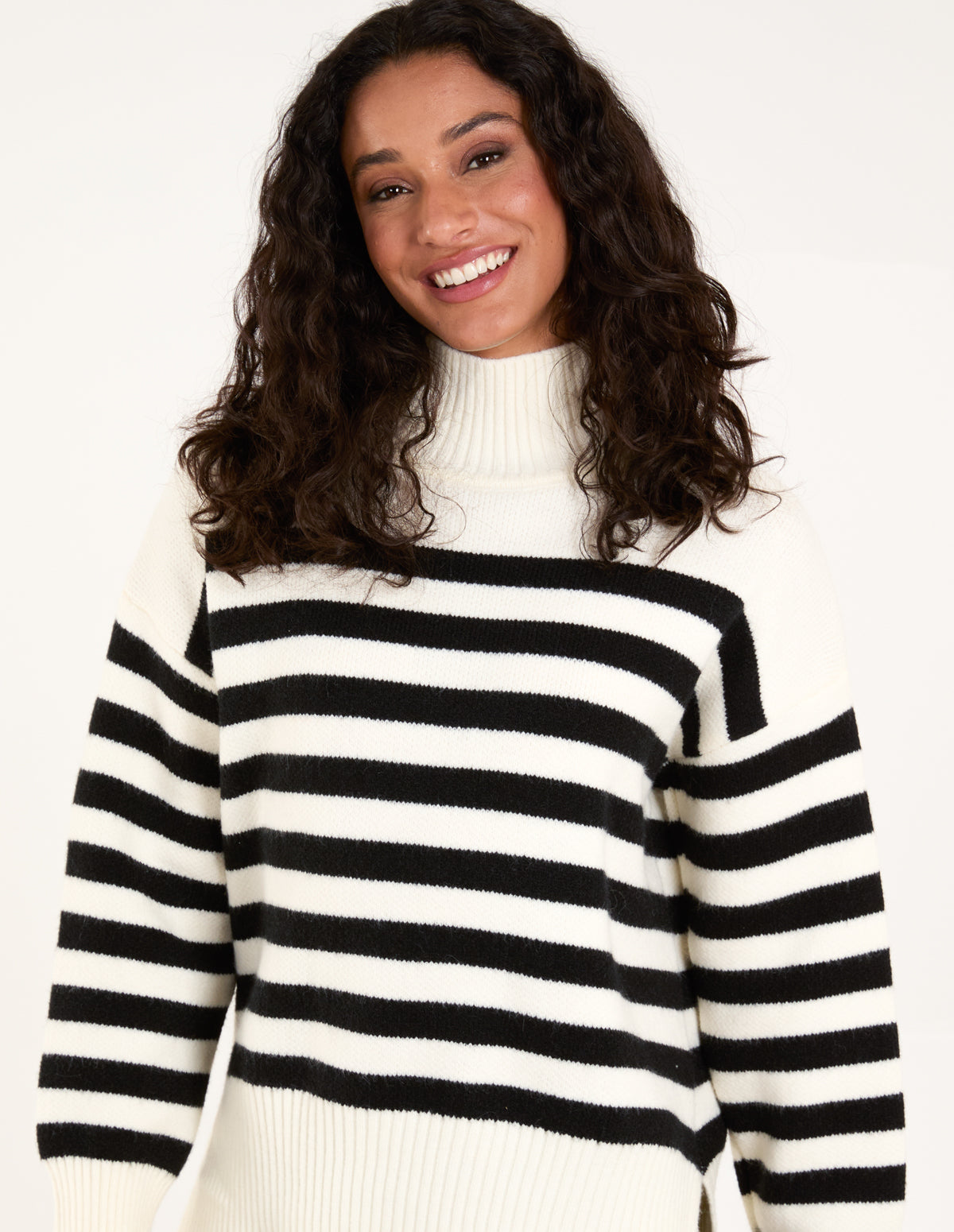 High Neck Striped Jumper – SM IvoryBlack High Neck Striped Jumper – SM IvoryBlack