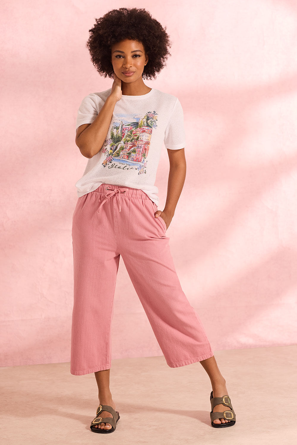 Bonmarche Ivory Scenic Graphic shirt, Size: Bonmarche Ivory Scenic Graphic shirt, Size: