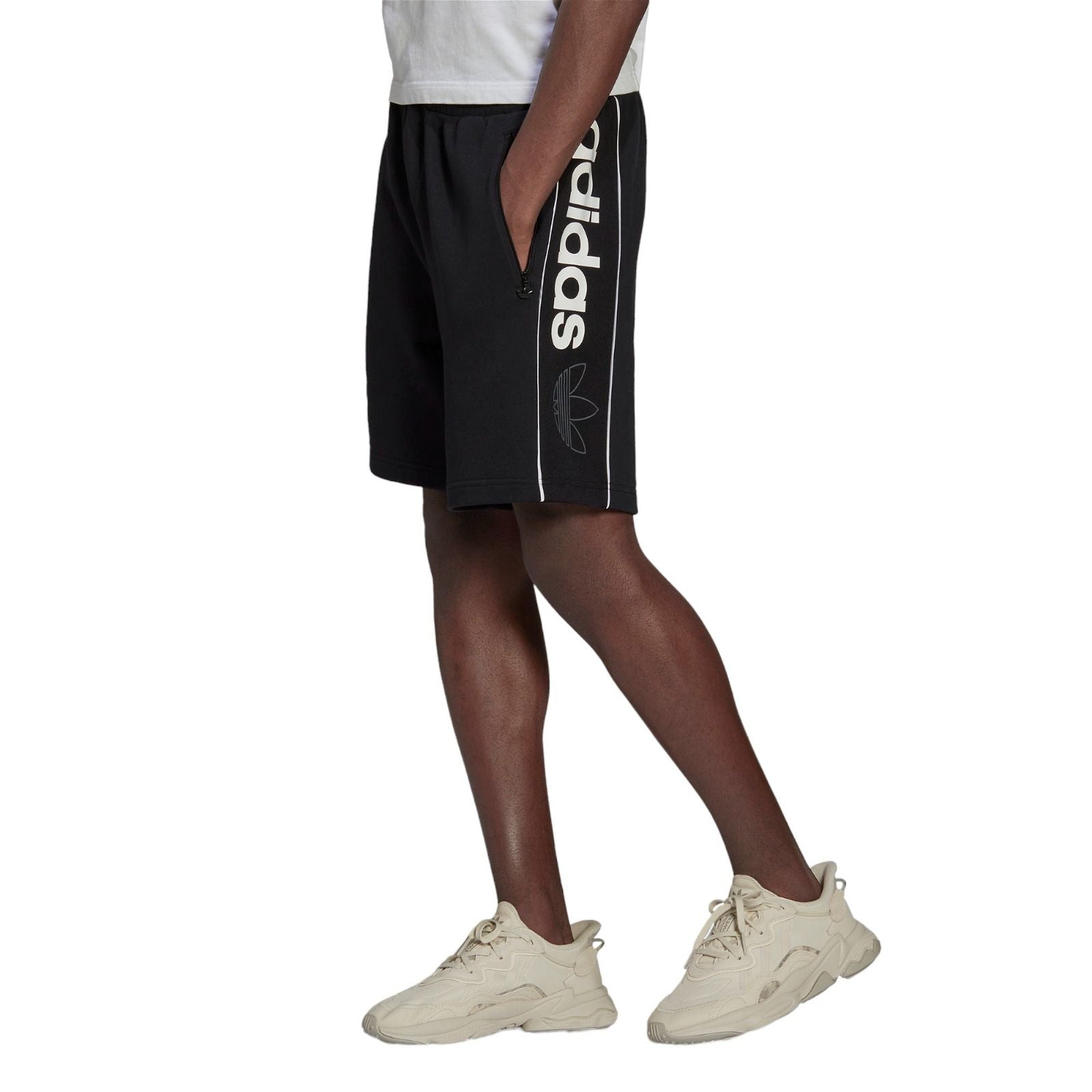 adidas Originals Itasca Shorts adidas Originals Itasca Shorts