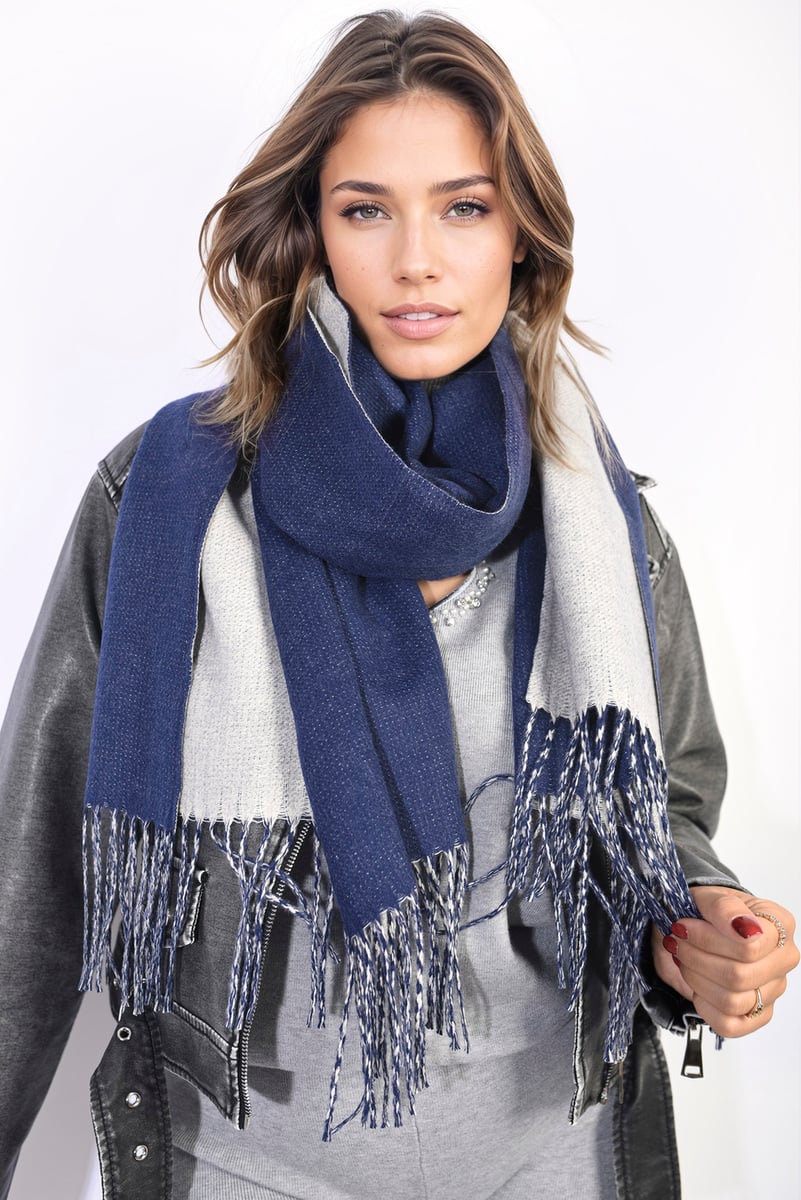 Winter Oversized Scarf with Tassel – navy SIZE Winter Oversized Scarf with Tassel – navy SIZE