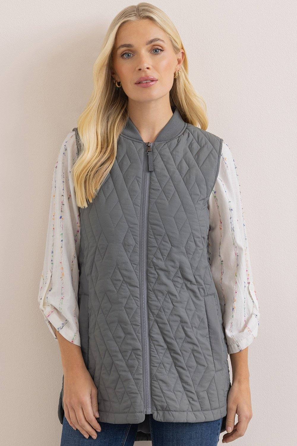 Klass. Lightweight Quilted Gilet In Grey Klass. Lightweight Quilted Gilet In Grey