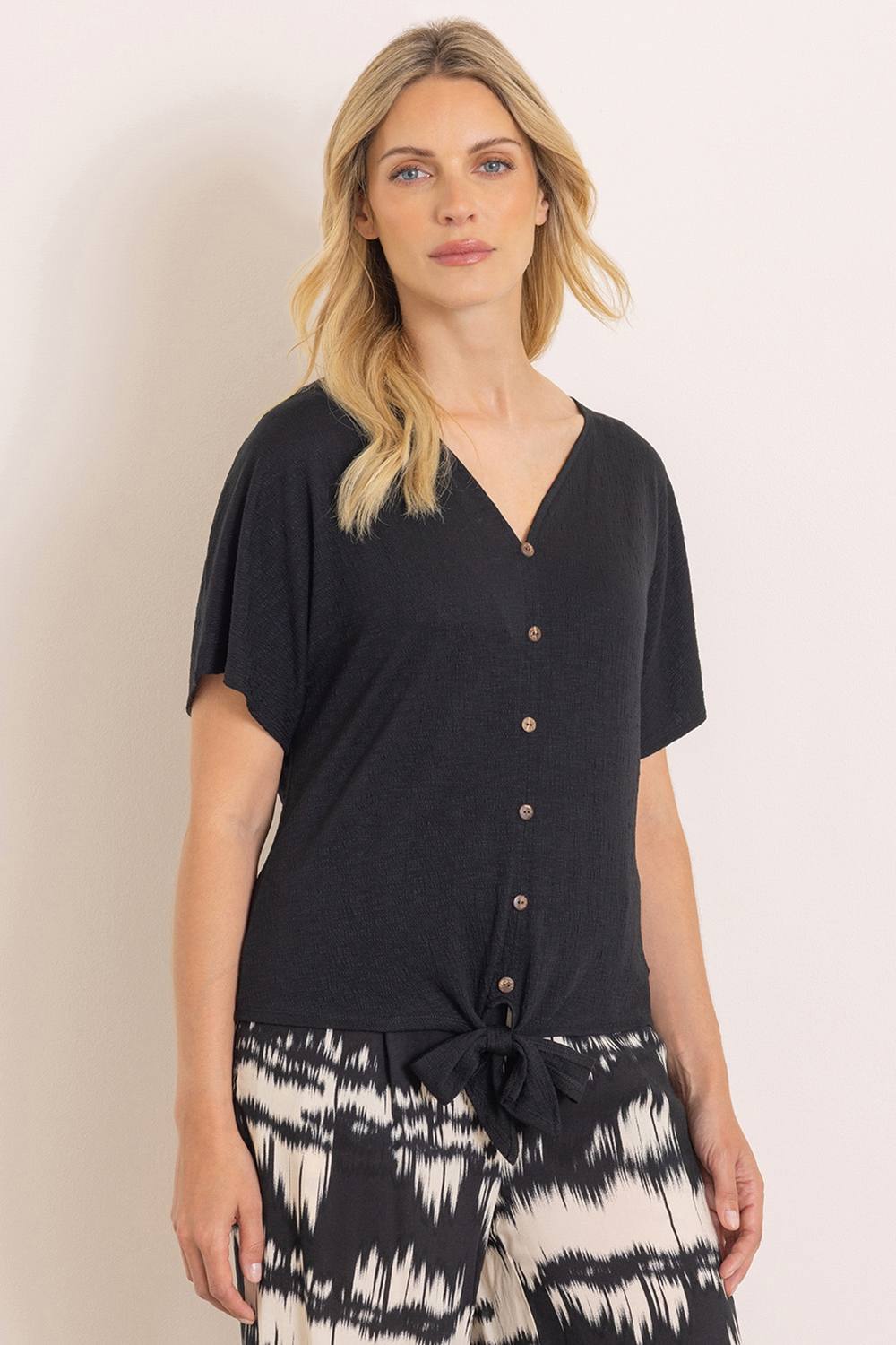 Klass. Textured Tie Hem Top In Black Klass. Textured Tie Hem Top In Black