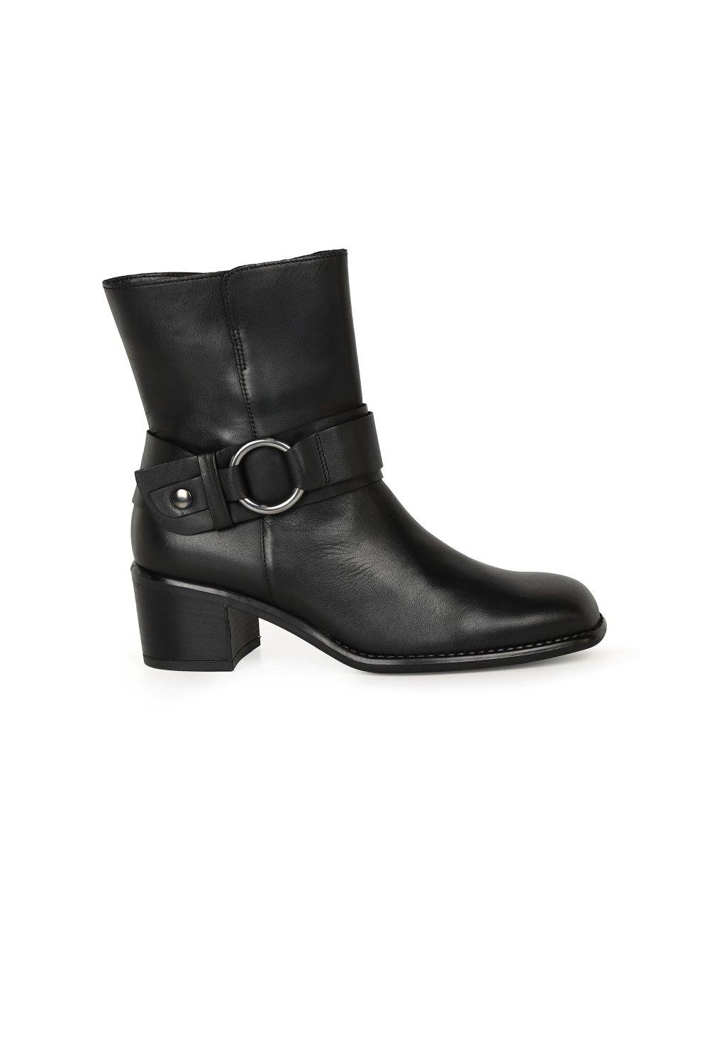 Gabor ‘easel’ Low Heeled Ankle Boots In Black Gabor ‘easel’ Low Heeled Ankle Boots In Black
