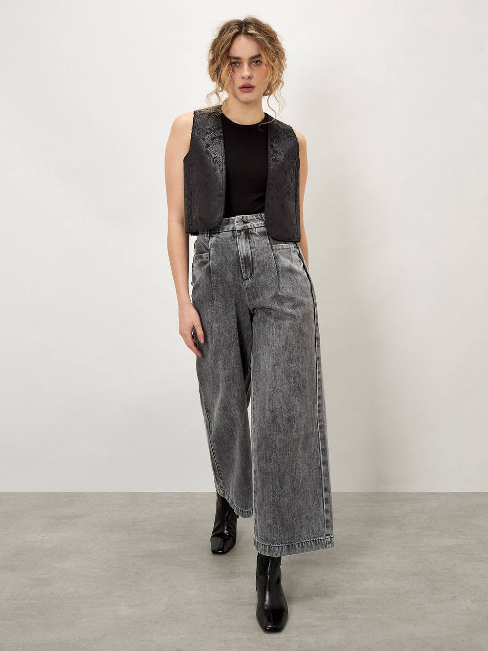 Apricot Ella Wide Leg Cropped Jeans In Grey Apricot Ella Wide Leg Cropped Jeans In Grey