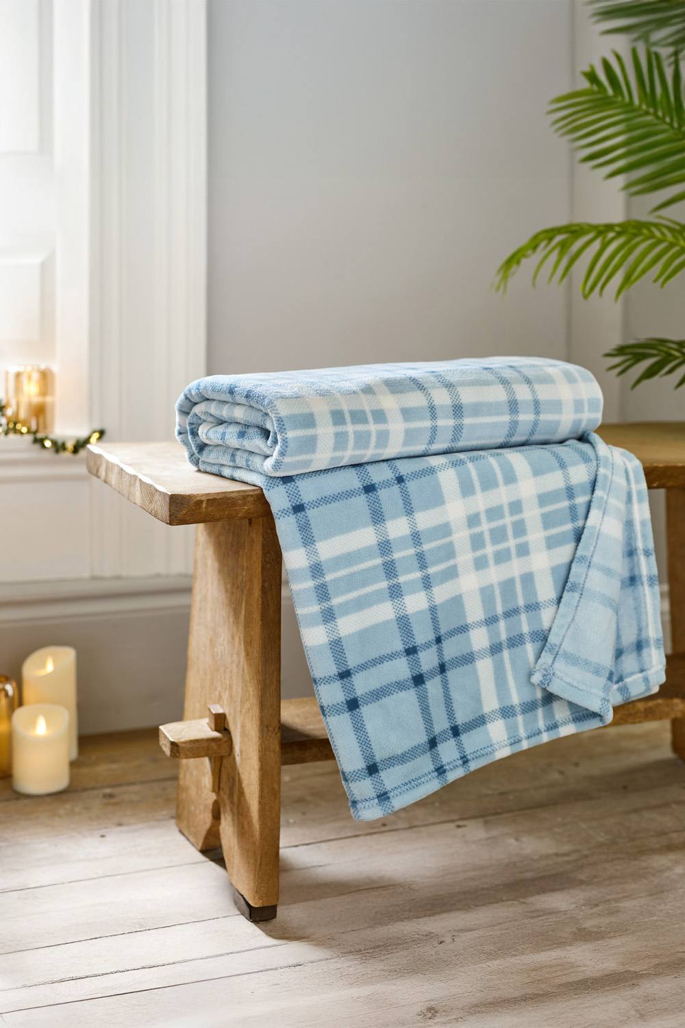 Deyongs Snuggle Check Throw Blanket XCm Super Soft Coral Fleece Printed Plaid Design Deyongs Snuggle Check Throw Blanket XCm Super Soft Coral Fleece Printed Plaid Design