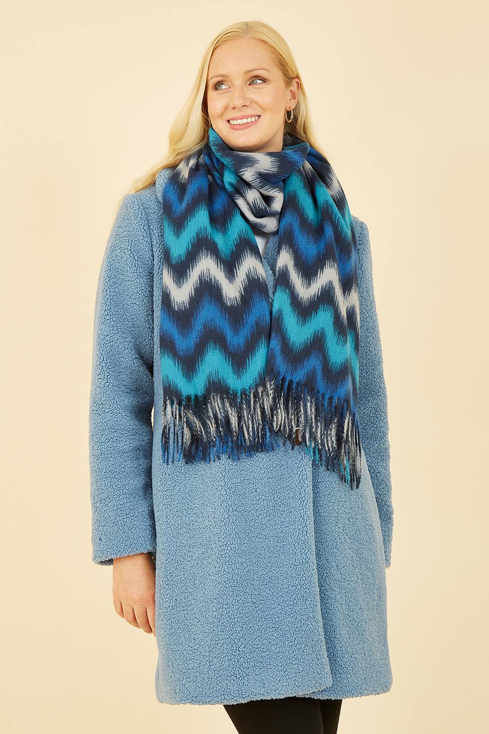 Yumi Blue Zig Zag Printed Scarf Yumi Blue Zig Zag Printed Scarf