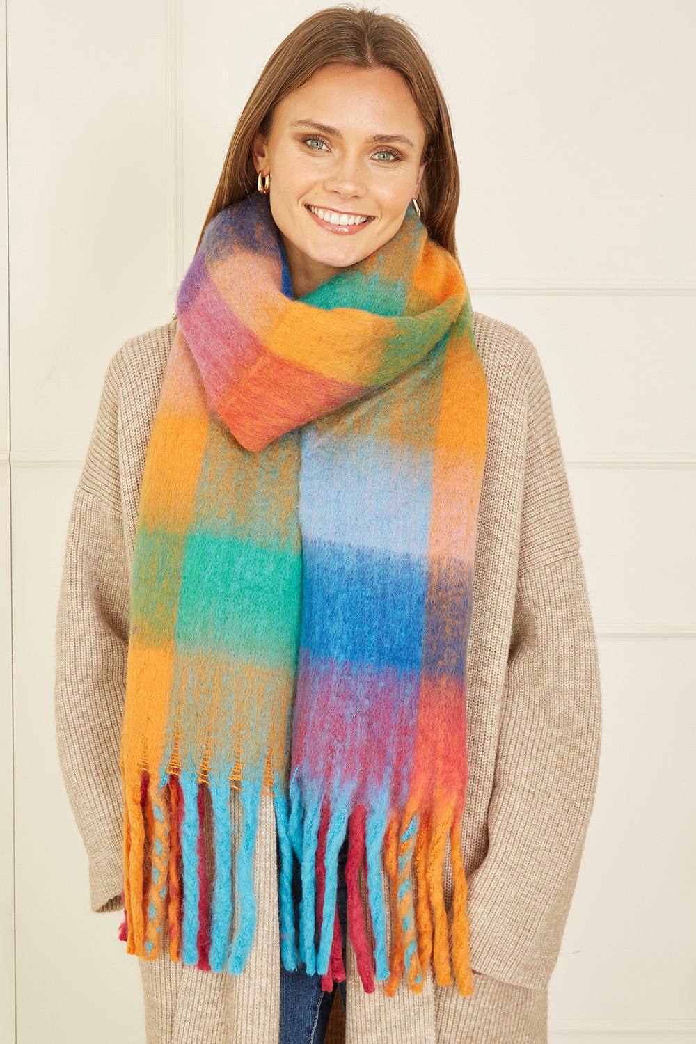 Yumi Multi Check Soft Tassel Scarf Yumi Multi Check Soft Tassel Scarf