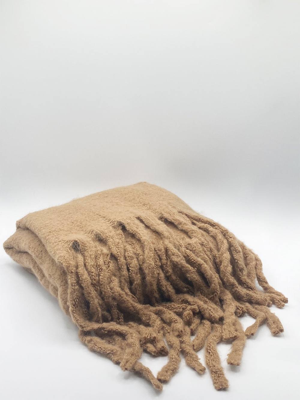 Svnx Knitted Scarf With Tassels In Beige Svnx Knitted Scarf With Tassels In Beige