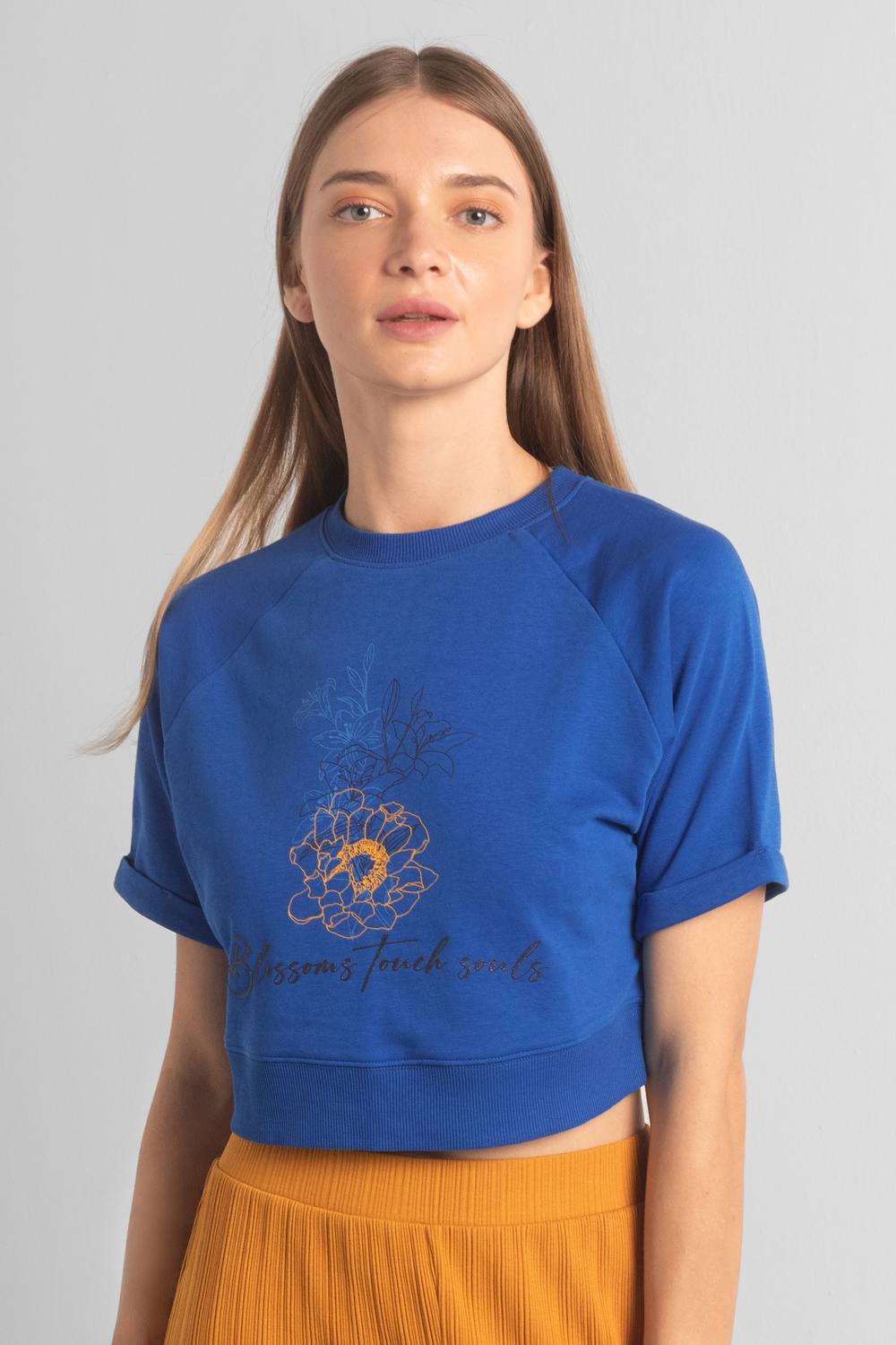 Enorsia Blossom Print Cropped Sweatshirt In Blue Enorsia Blossom Print Cropped Sweatshirt In Blue