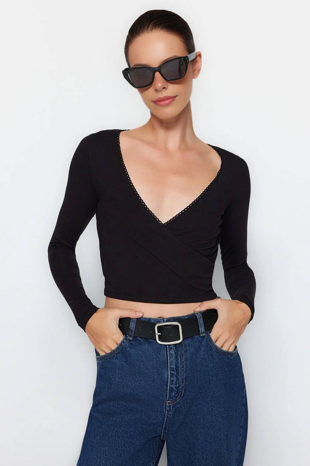Wovcor V-Neck Long Sleeve Crop Knit Top With Lace Trim Detail In Black Wovcor V-Neck Long Sleeve Crop Knit Top With Lace Trim Detail In Black