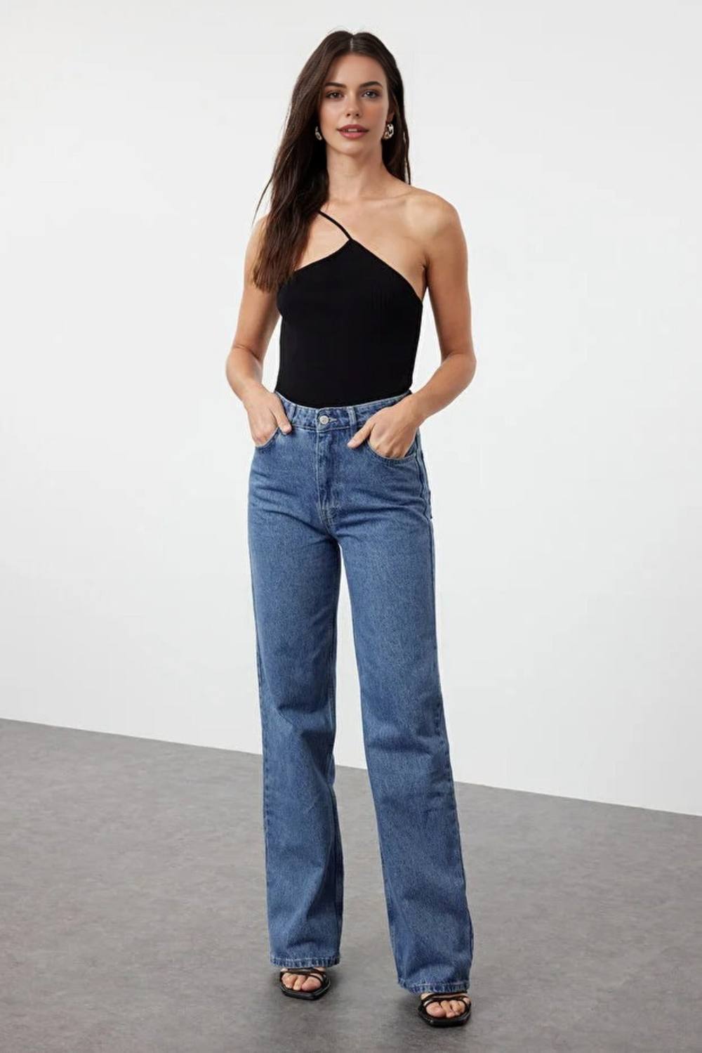 Wovcor High Waist Wide Leg Jeans With Pocket Details In Blue