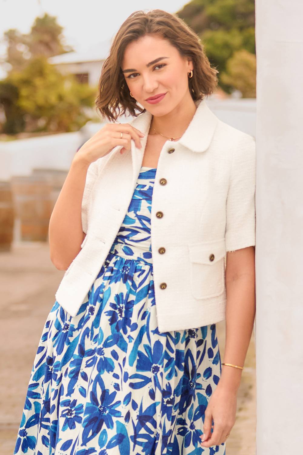 Joe Browns Cropped Short Sleeve Jacket With Printed Lining In White Joe Browns Cropped Short Sleeve Jacket With Printed Lining In White