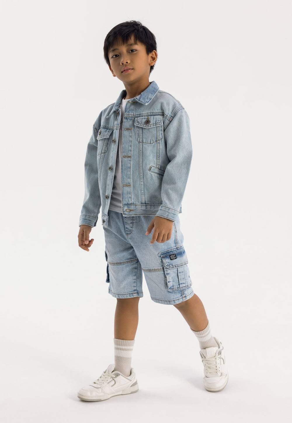 Minoti Denim-Look Cargo Shorts With Elastic Waist In Blue Minoti Denim-Look Cargo Shorts With Elastic Waist In Blue