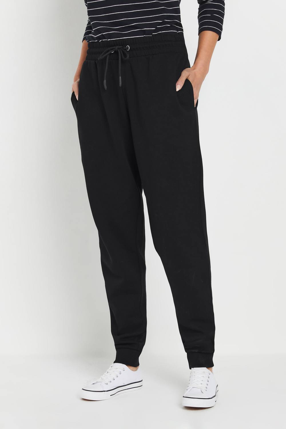M&co Cuffed Drawstring Joggers In Black M&co Cuffed Drawstring Joggers In Black