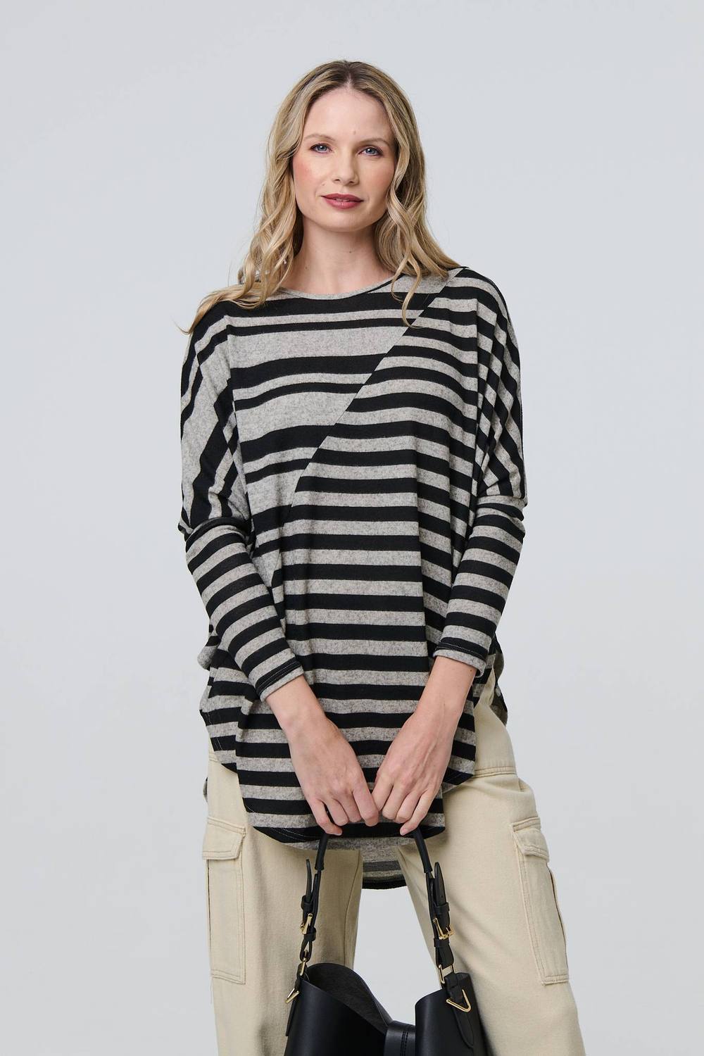 Izabel London Striped Asymmetric Long Sleeve Tunic Top In Grey Izabel London Striped Asymmetric Long Sleeve Tunic Top In Grey