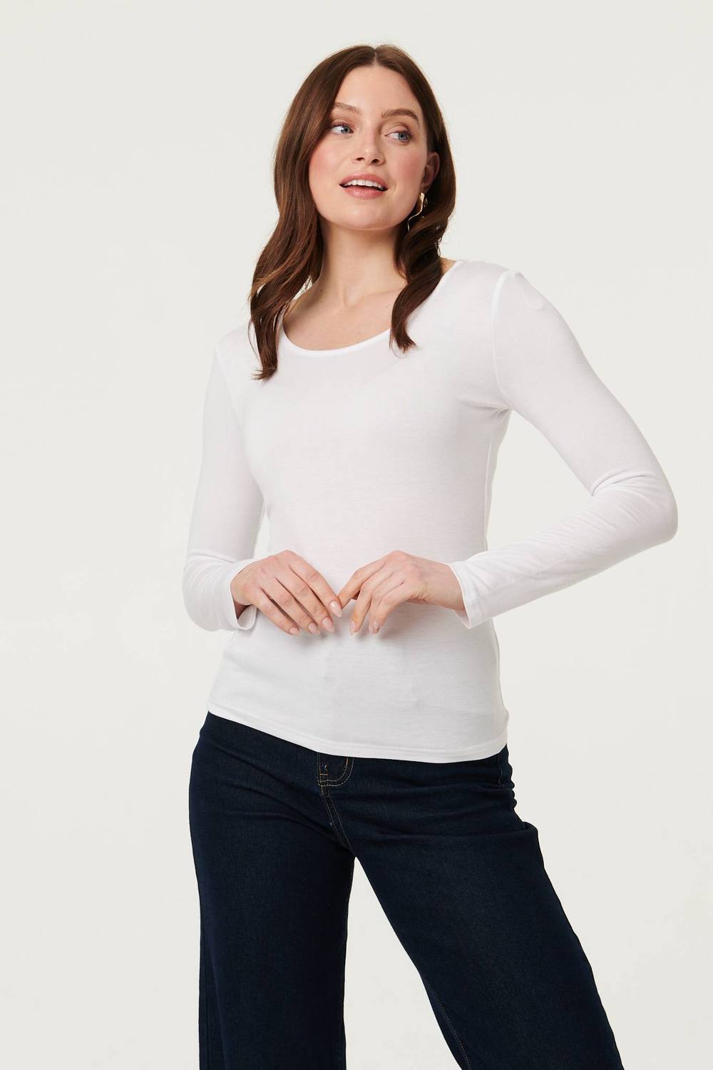 Izabel London Long Sleeve Slim Scoop Neck Top In White Izabel London Long Sleeve Slim Scoop Neck Top In White