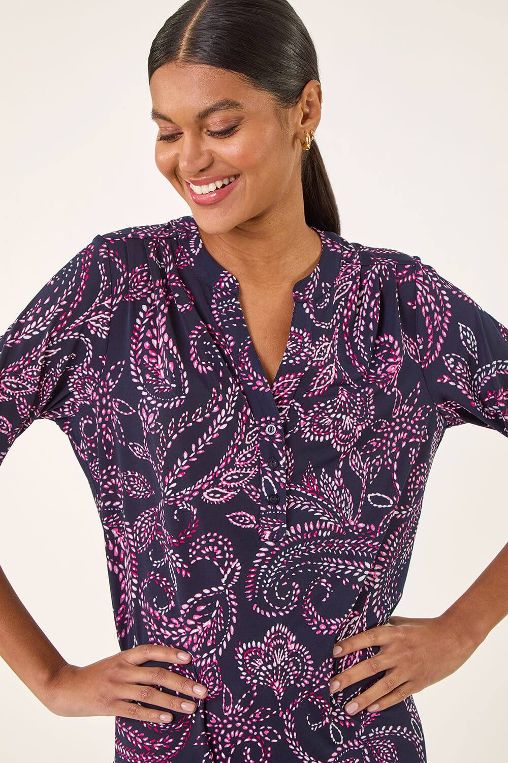 Roman Leaf Puff Print Stretch Shirt In Navy Roman Leaf Puff Print Stretch Shirt In Navy