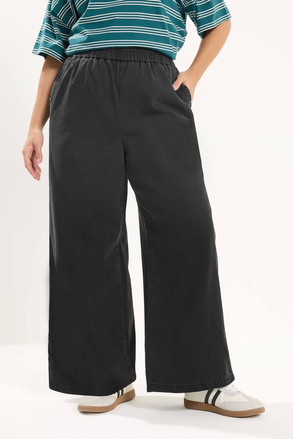 Yours Wide Leg Pull On Jeans In Black Yours Wide Leg Pull On Jeans In Black