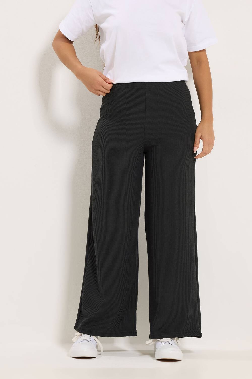 M&co Petite Ribbed Wide Leg Trousers In Black M&co Petite Ribbed Wide Leg Trousers In Black