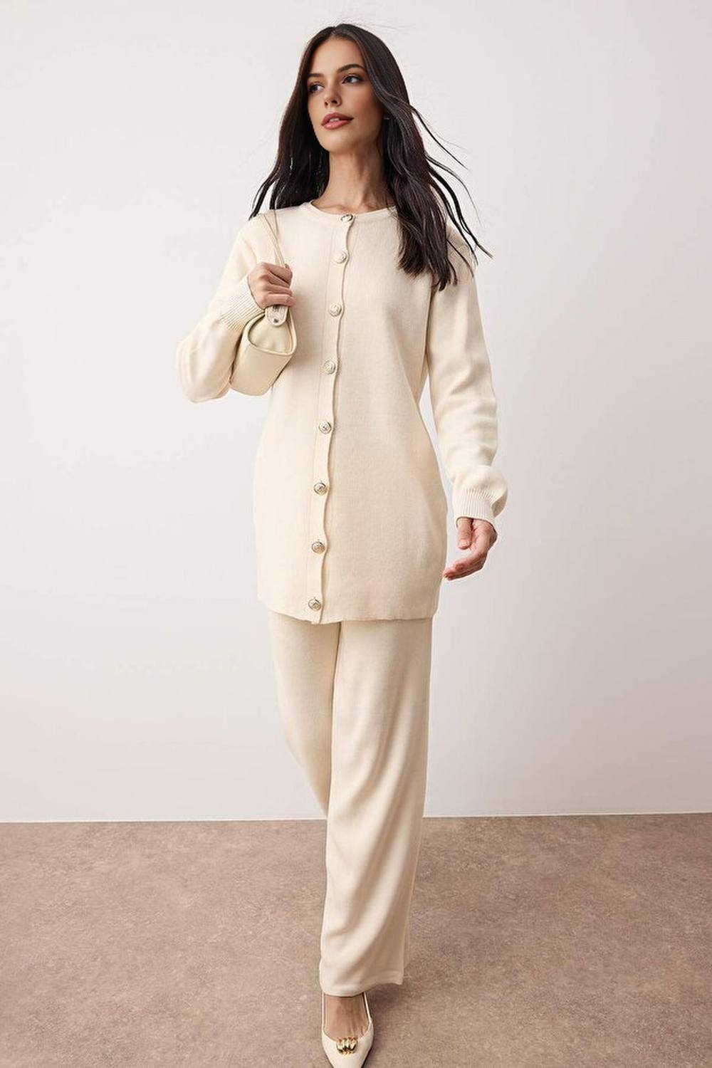 Wovcor Piece Knitted Button Front Cardigan And Straight Leg Trousers Set In Ecru Wovcor Piece Knitted Button Front Cardigan And Straight Leg Trousers Set In Ecru