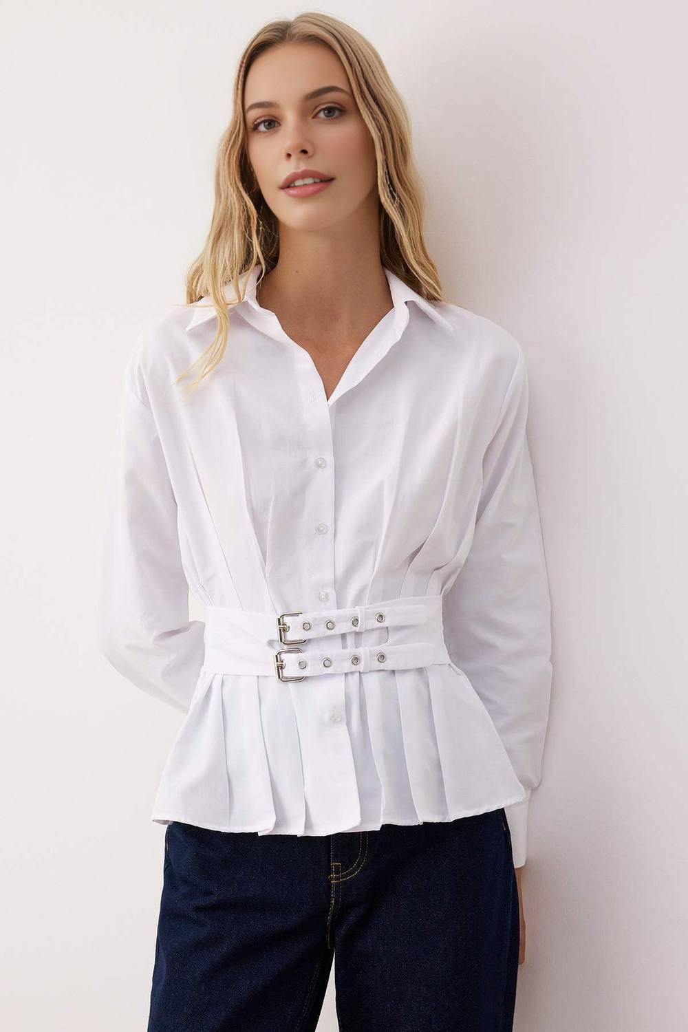 Wovcor Pleated Fitted Shirt With Belt Detail In White Wovcor Pleated Fitted Shirt With Belt Detail In White