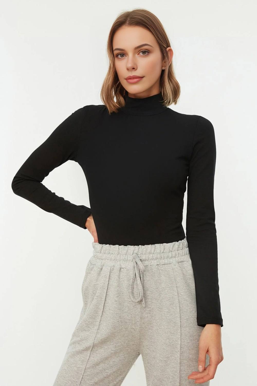 Wovcor Long Sleeve Turtleneck Stretch Knit Bodysuit In Black