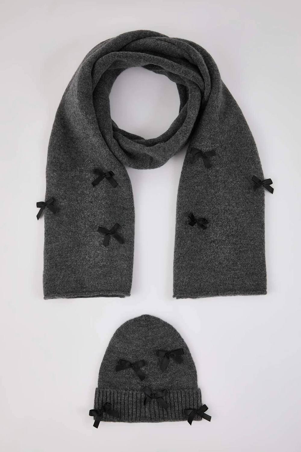 Wovcor Ribbon Bow Detail Knit Scarf And Beanie Set In Dark Grey Wovcor Ribbon Bow Detail Knit Scarf And Beanie Set In Dark Grey