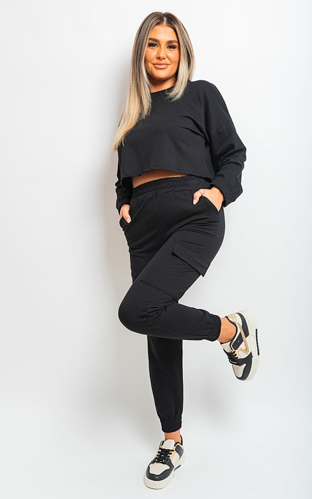 Crop Top & Cargo Joggers Co-ordinates – Trendy, Versatile, & Stylish Sets for Fashion-Forward Individuals – ML Black Crop Top & Cargo Joggers Co-ordinates – Trendy, Versatile, & Stylish Sets for Fashion-Forward Individuals – ML Black