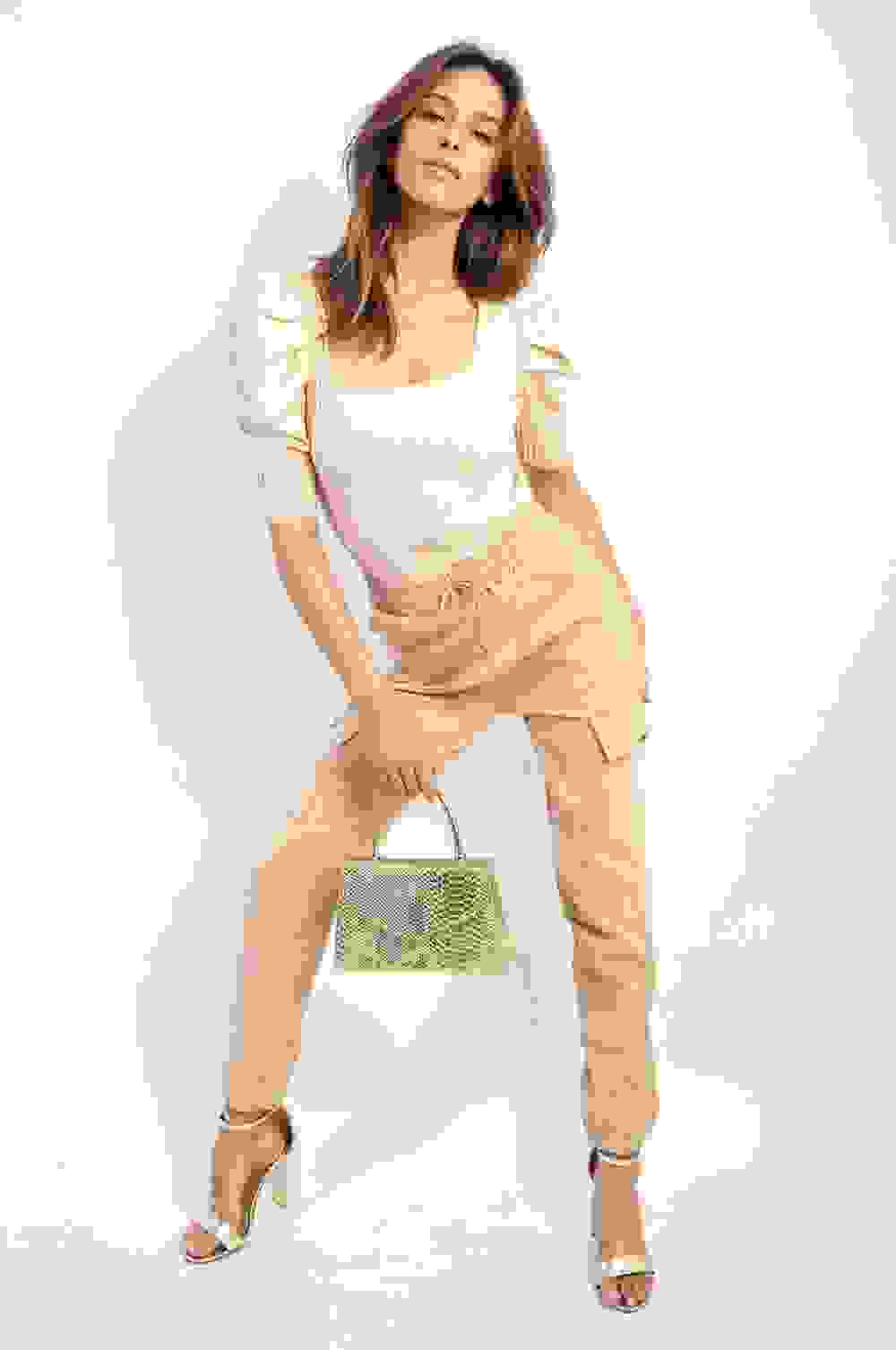 Ultimate Comfort & Style: Janelle Drawstring Cargo Joggers – L Beige