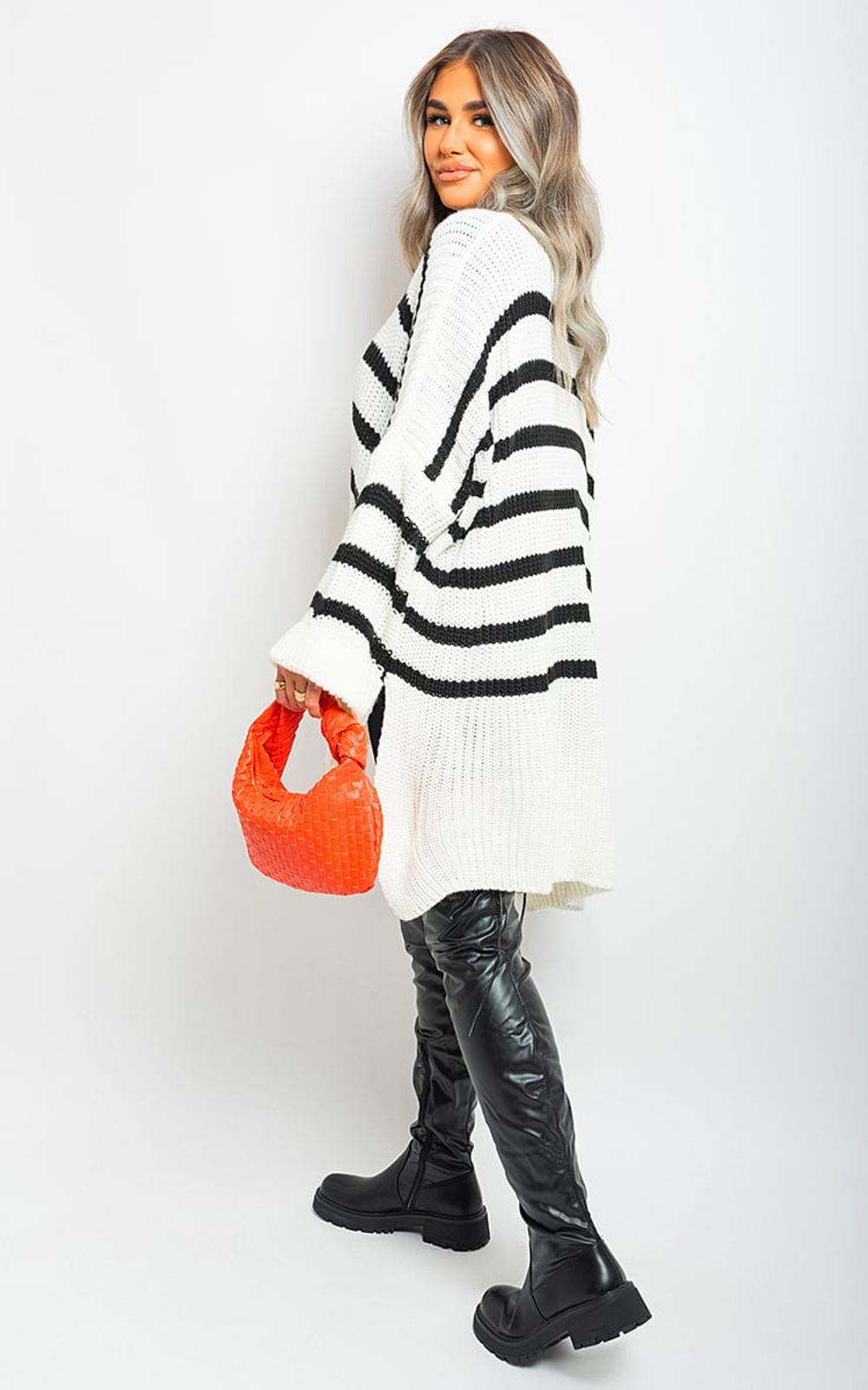 Oversized Striped Knitted Jumper – SM White Oversized Striped Knitted Jumper – SM White