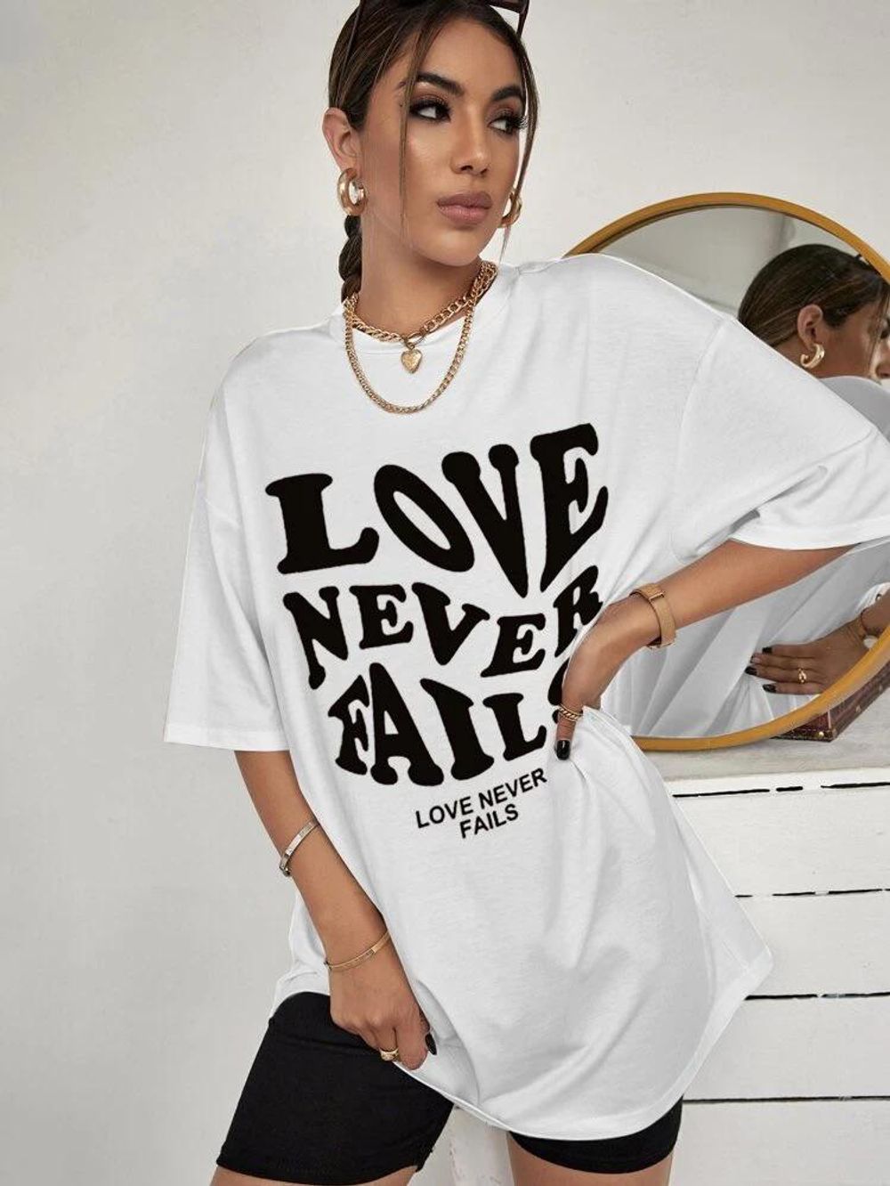Ladies Love Never Fails Slogan Oversized t shirt Top – SM Black Ladies Love Never Fails Slogan Oversized t shirt Top – SM Black