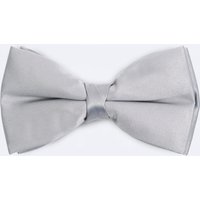 Silver Bow Tie Pre-Tied & Self-Tie Silver Bow Tie Pre-Tied & Self-Tie